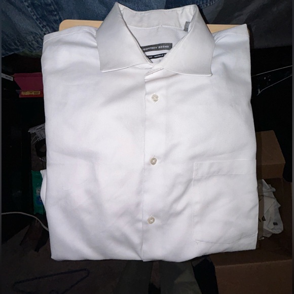 Geoffrey Beene button down. Wrinkle free shirt. - Picture 14 of 14